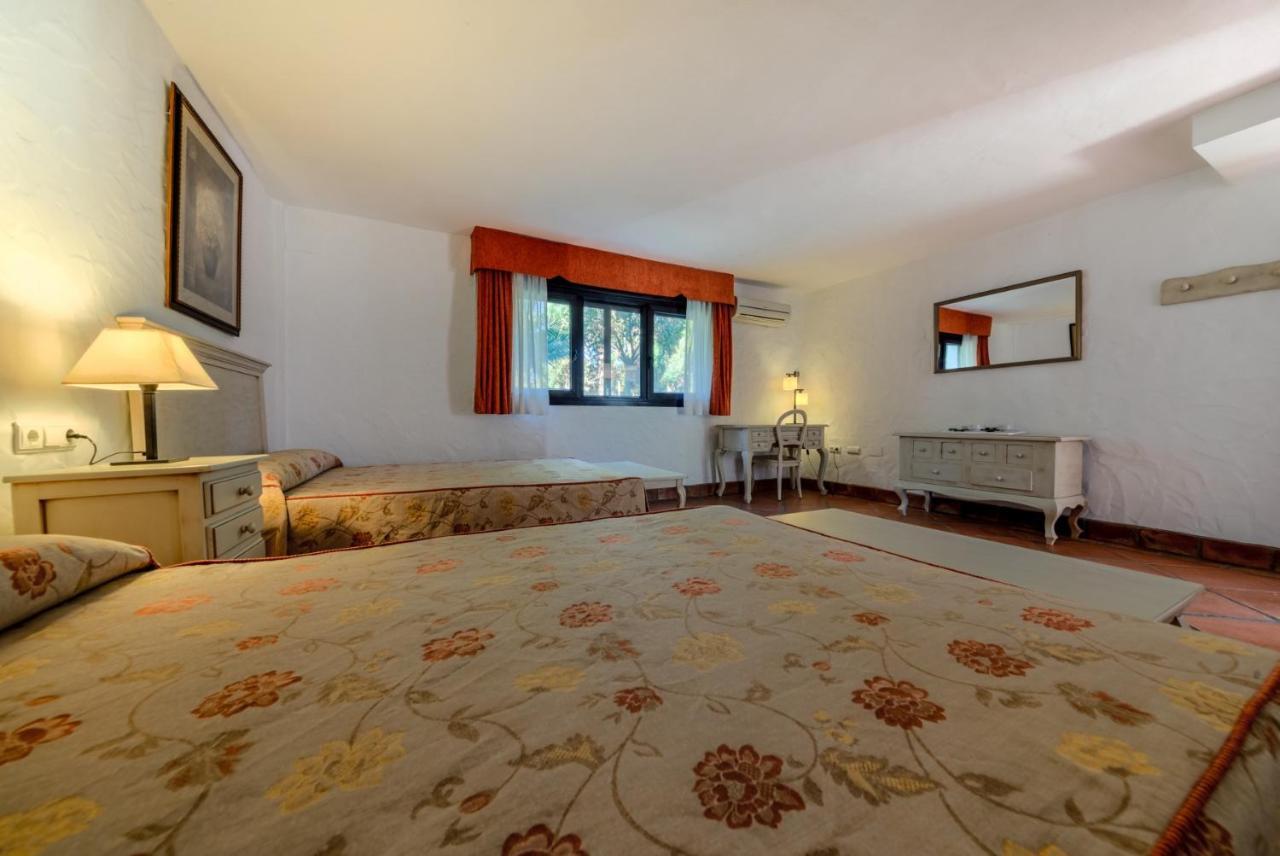 One-Bedroom Apartment Garden View