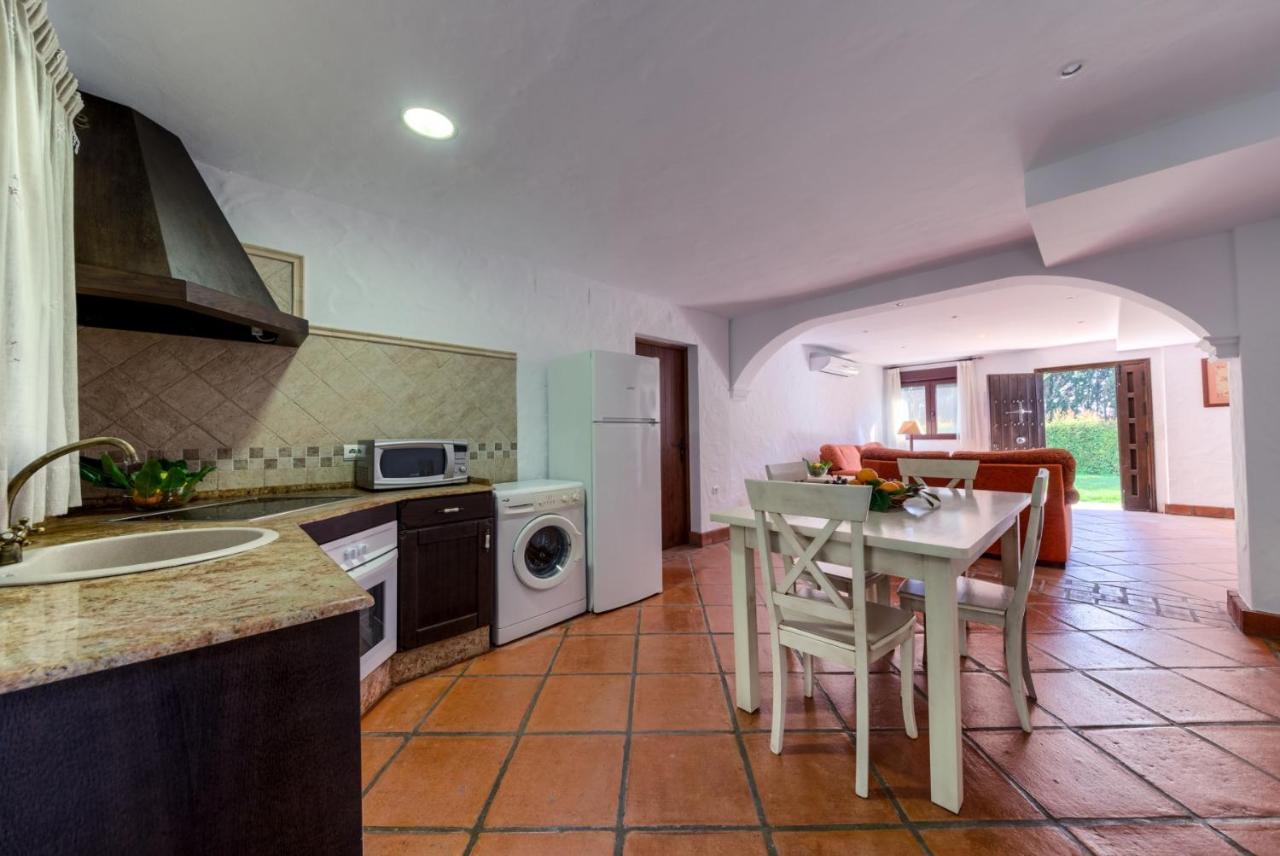 One-Bedroom Apartment Garden View